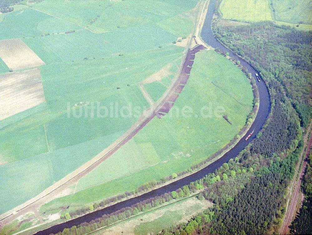 Parchau aus der Vogelperspektive: Baustelle zur Umleitung des Elbe - Havel - Kanal im Bereich von Parchau.