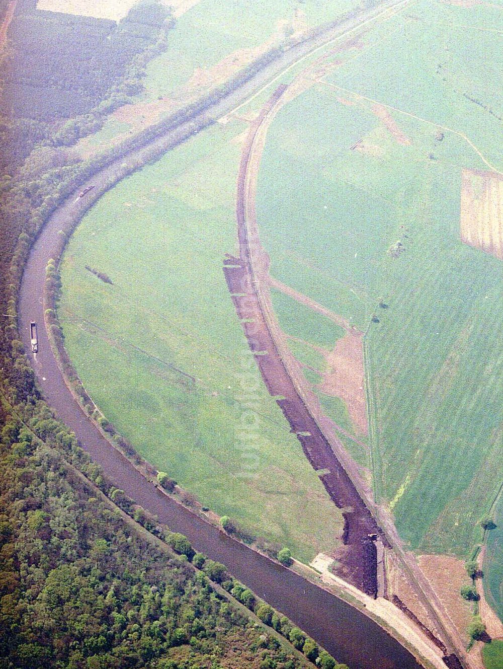 Luftaufnahme Parchau - Baustelle zur Umleitung des Elbe - Havel - Kanal im Bereich von Parchau.