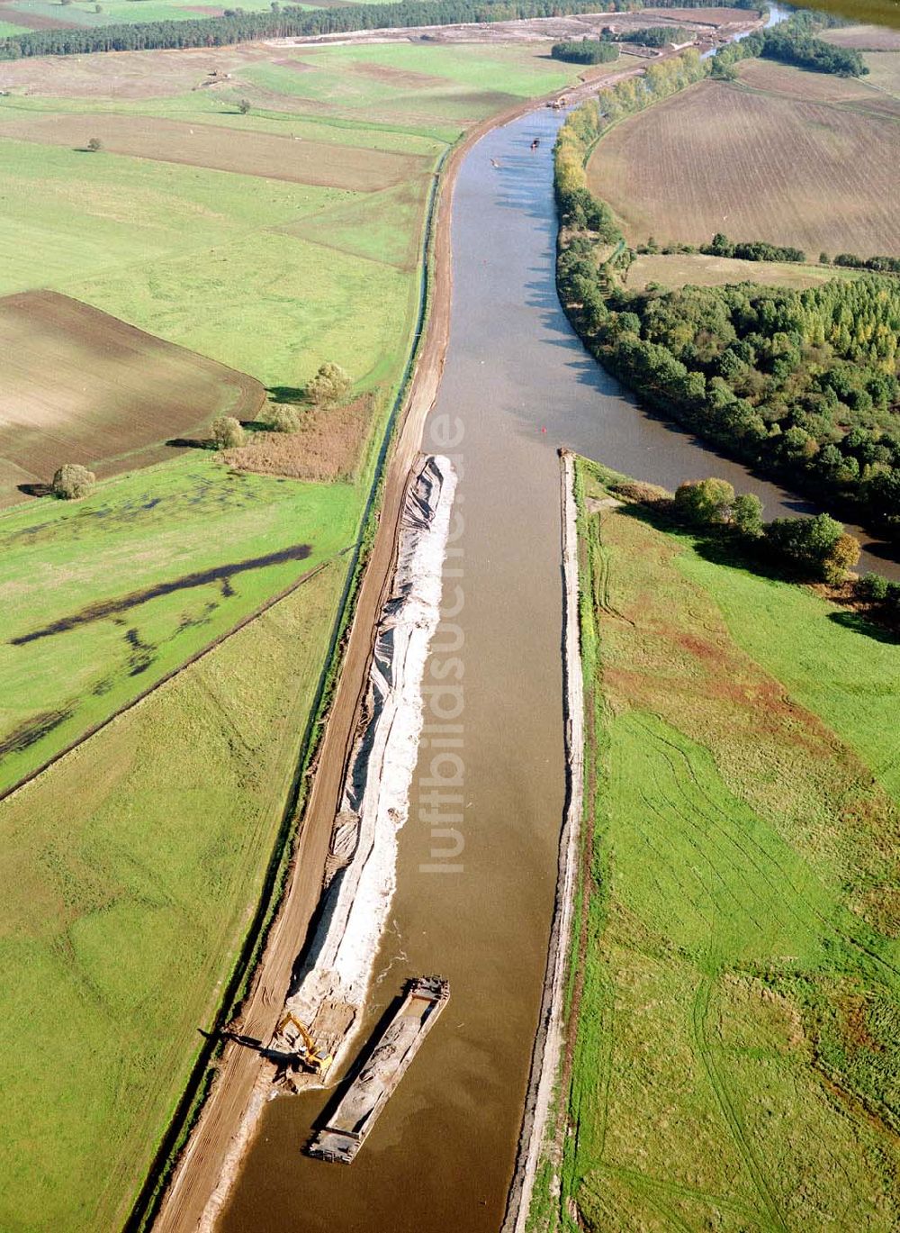 Luftaufnahme Parchau - Baustelle zur Umleitung des Elbe - Havel - Kanal im Bereich von Parchau.