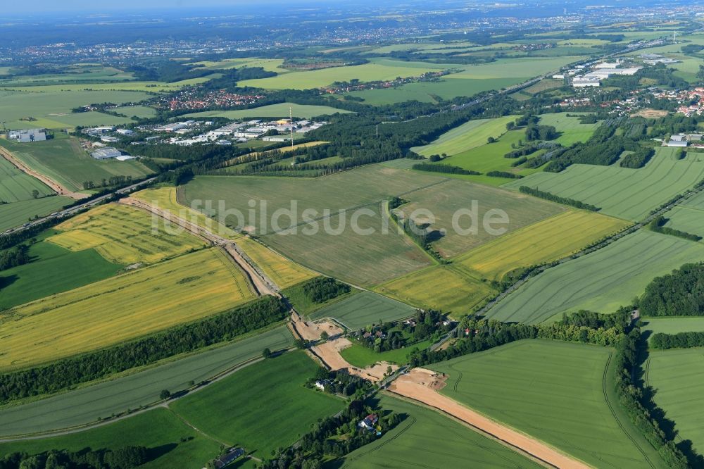 Luftbild Klipphausen - Baustelle zur Verlegung von Leitungs- Rohren der EUGAL Trasse auf einem Feld bei Klipphausen im Bundesland Sachsen, Deutschland