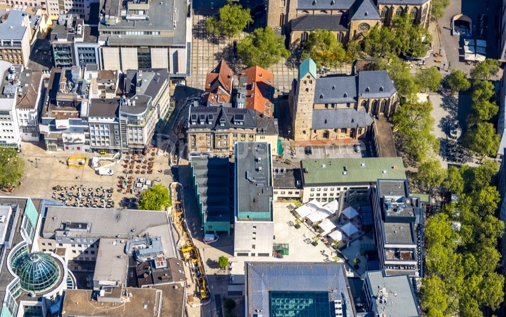 Luftaufnahme Dortmund - Baustelle zur Verlegung von Leitungs- Rohren für Fernwärme an der Betenstraße Ecke Markt in Dortmund im Bundesland Nordrhein-Westfalen, Deutschland