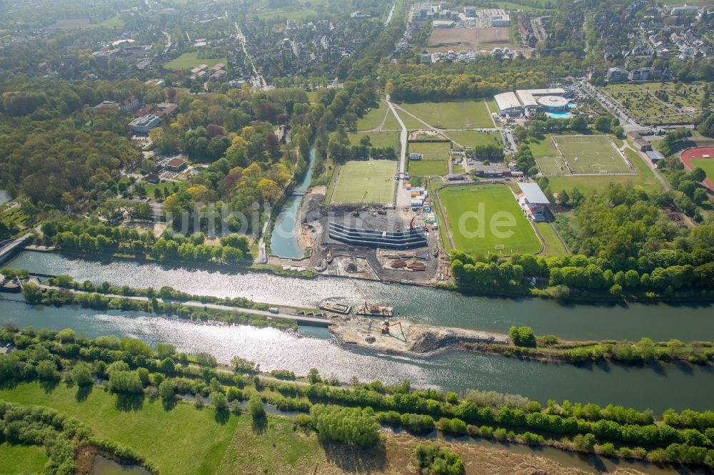 Hamm aus der Vogelperspektive: Baustelle zur Verlegung von Leitungs- Rohren der Fernwärmeleitung- Unterquerung von Lippe und Datteln-Hamm-Kanal im HDD-Verfahren und Horizontalbohrverfahren in Hamm im Bundesland Nordrhein-Westfalen