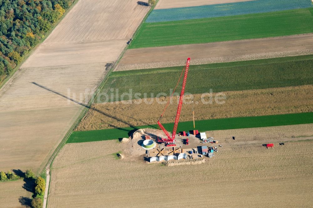 Hatzenbühl von oben - Baustelle zur Windrad- Montage in Hatzenbühl im Bundesland Rheinland-Pfalz, Deutschland