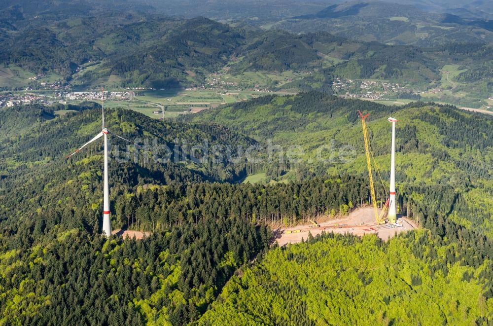 Luftbild Hohberg - Baustelle zur Windrad- Montage in Hohberg im Bundesland Baden-Württemberg