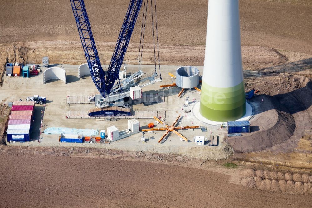 Rosdorf von oben - Baustelle zur Windrad- Montage in Rosdorf im Bundesland Niedersachsen, Deutschland