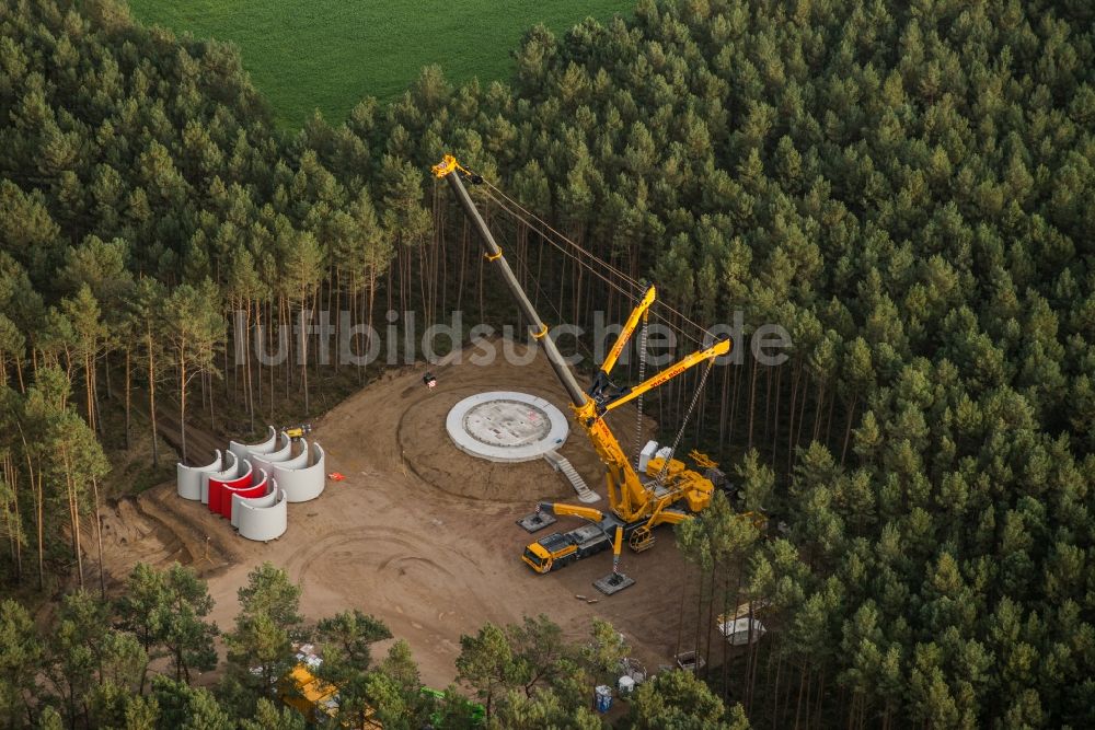 Treuenbrietzen von oben - Baustelle zur Windrad- Montage in Treuenbrietzen im Bundesland Brandenburg, Deutschland