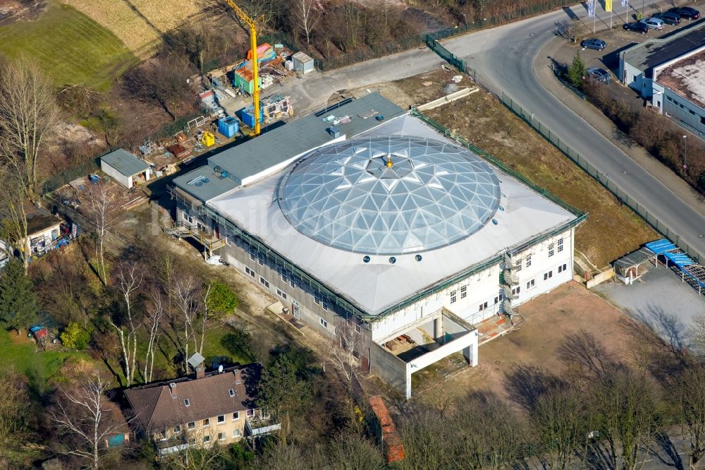 Essen aus der Vogelperspektive: Baustelle zuzm Neubau der Merkez- Moschee im ehemaligen Böhmer-Schuhlager am Bahnhof Frohnhausen in Essen im Bundesland Nordrhein-Westfalen