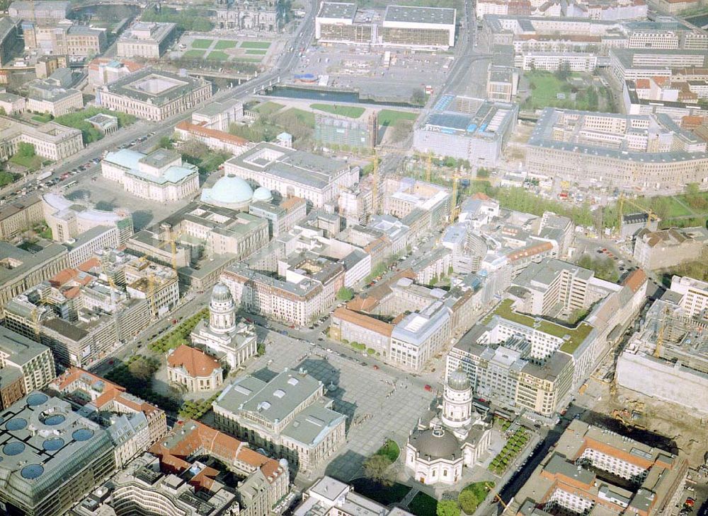 Berlin von oben - Baustellen am Bereich des Berliner Gendarmenmarktes in Berlin-Mitte.