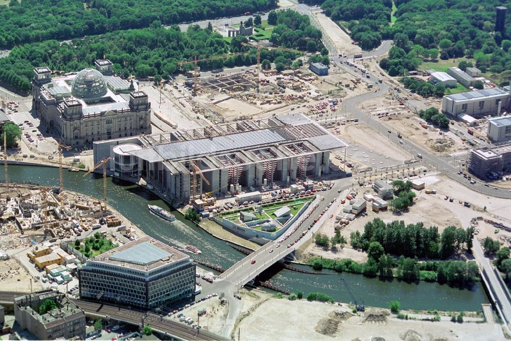 Berlin Mitte aus der Vogelperspektive: Baustellen der Bundesbauten am Marie-Elisabeth-Lüders-Haus im Berliner Regierungsviertel im Bundesland Berlin