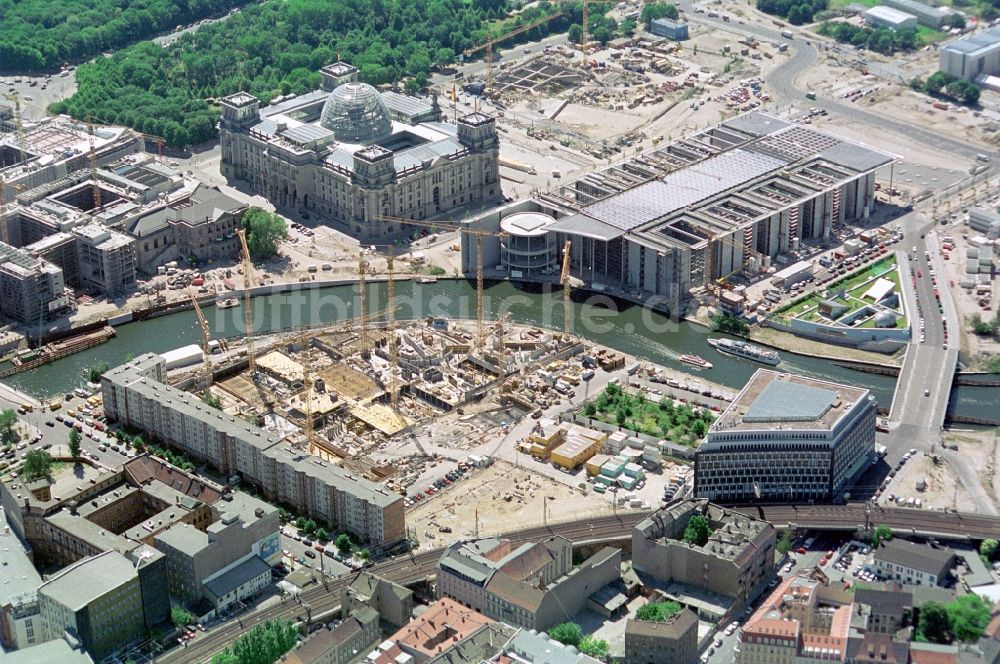 Luftbild Berlin Mitte - Baustellen der Bundesbauten am Marie-Elisabeth-Lüders-Haus im Berliner Regierungsviertel im Bundesland Berlin