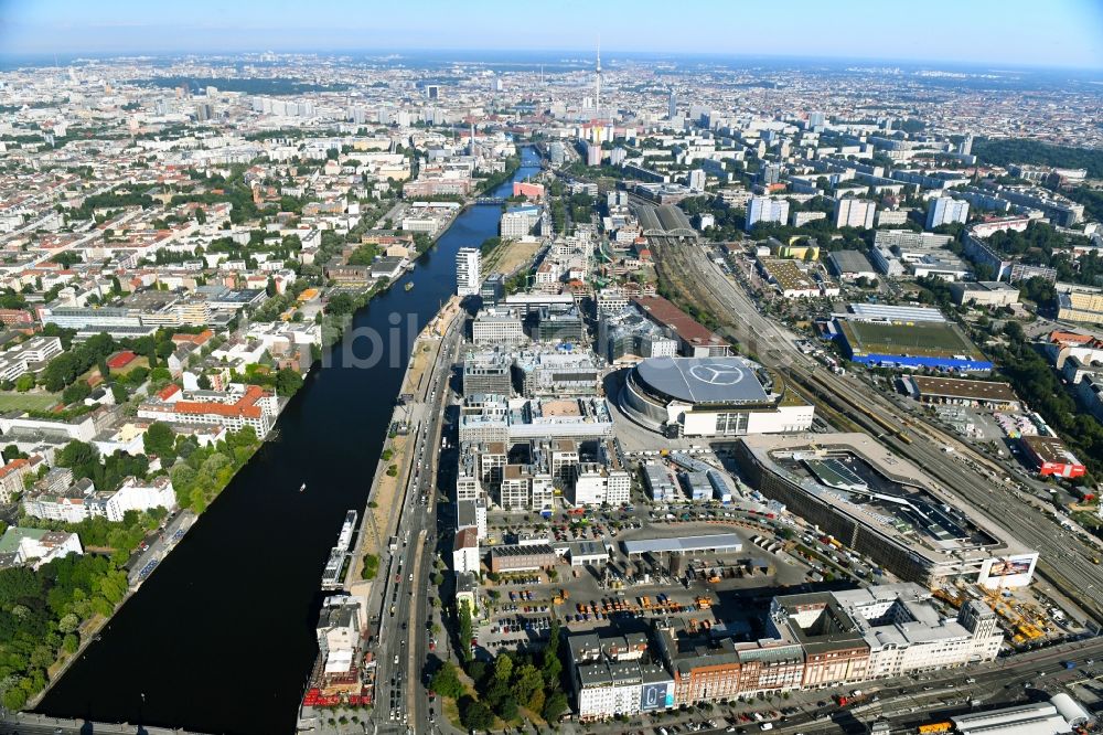 Luftbild Berlin - Baustellen auf dem Entwicklungsgebiet Anschutz- Areal im Ortsteil Bezirk Friedrichshain in Berlin, Deutschland