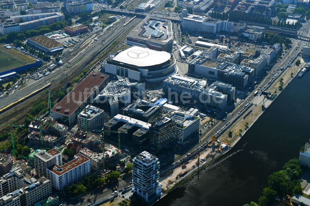 Berlin von oben - Baustellen auf dem Entwicklungsgebiet Anschutz- Areal im Ortsteil Bezirk Friedrichshain in Berlin, Deutschland