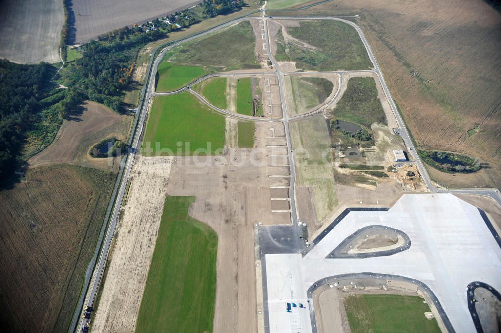 Luftaufnahme Schönefeld bei Berlin - Baustellen am Flughafen Berlin - Schönefeld BBI