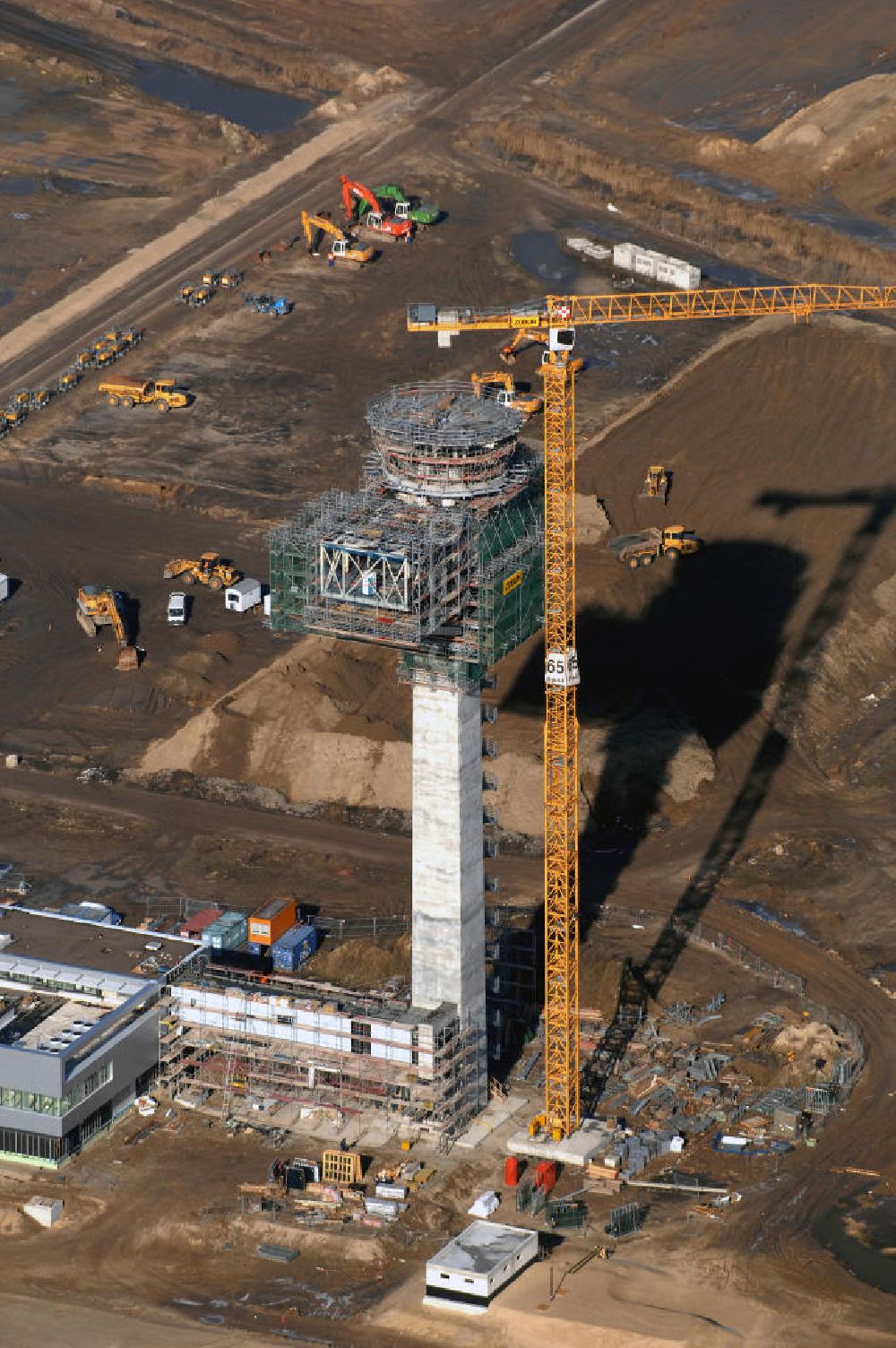 Schönefeld von oben - Baustellen am Flughafen Berlin-Schönefeld BBI - Construction fields at Berlin-Schoenefeld Airport BBI