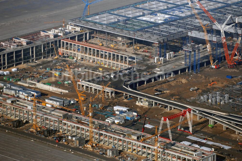 Schönefeld von oben - Baustellen am Flughafen Berlin-Schönefeld BBI - Construction fields at Berlin-Schoenefeld Airport BBI