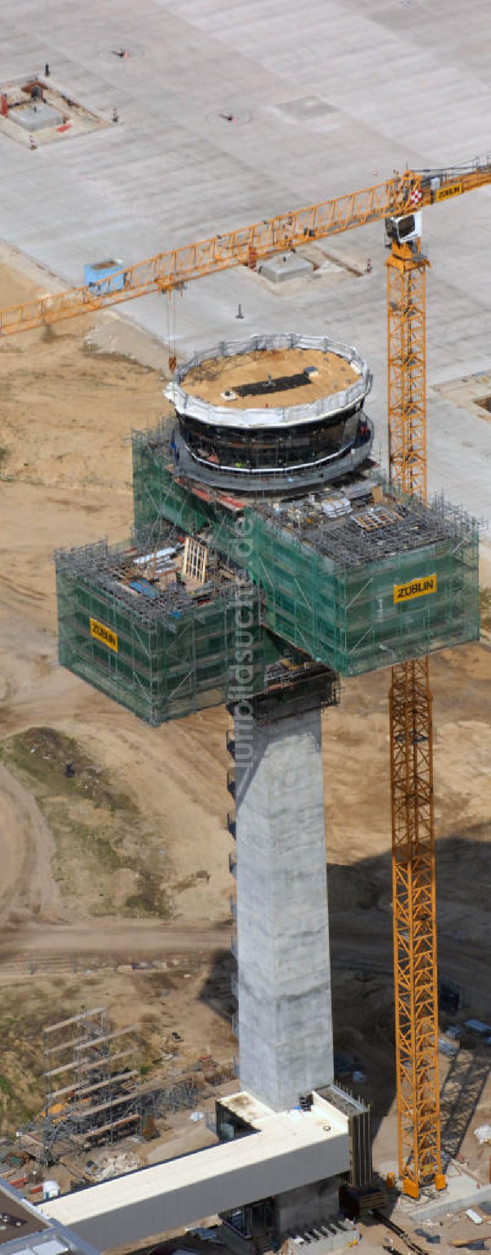 Luftbild Schönefeld - Baustellen am Flughafen Berlin-Schönefeld BBI - Construction fields at Berlin-Schoenefeld Airport BBI