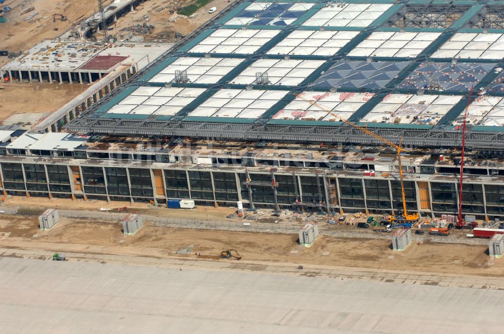 Schönefeld von oben - Baustellen am Flughafen Berlin-Schönefeld BBI - Construction fields at Berlin-Schoenefeld Airport BBI