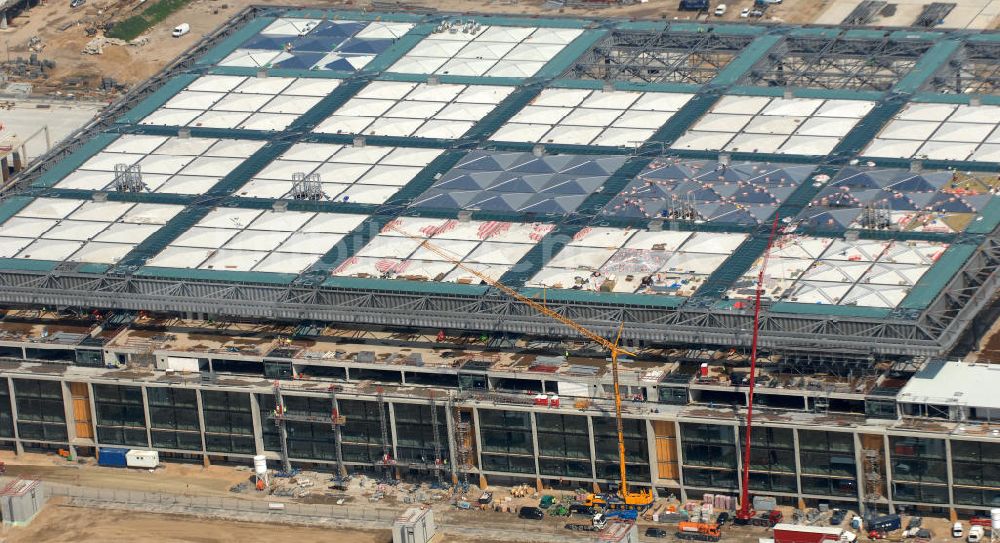 Luftbild Schönefeld - Baustellen am Flughafen Berlin-Schönefeld BBI - Construction fields at Berlin-Schoenefeld Airport BBI