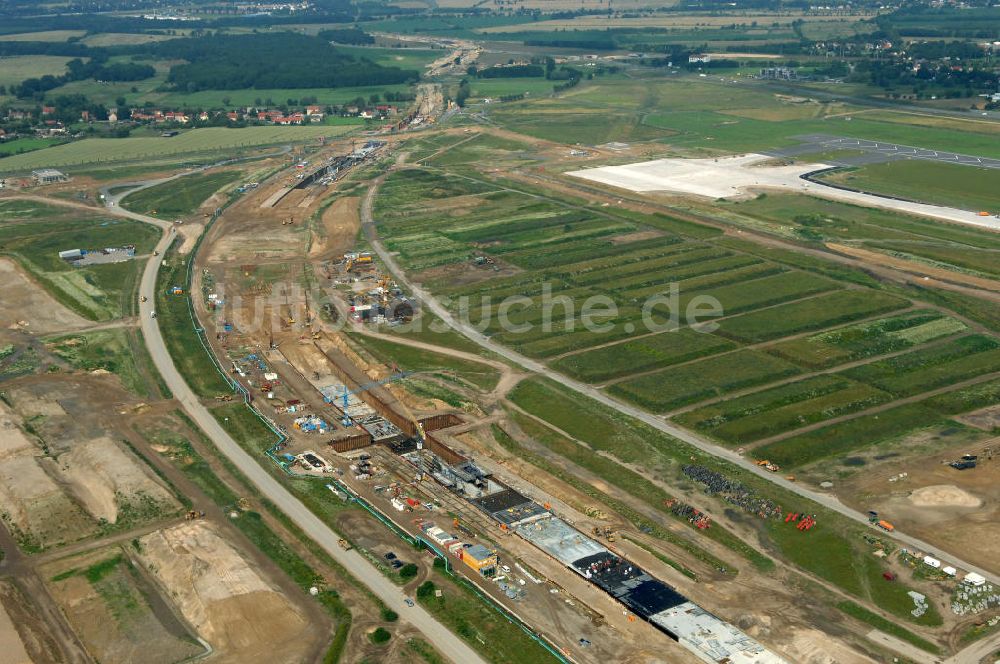 Selchow aus der Vogelperspektive: Baustellen der Gleistrassen und Tunnelzuführungen zum neuen Fern- und S-Bahnhofes der Deutschen Bahn an der Selchower Kurve