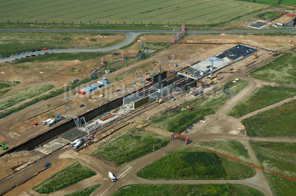 Luftbild Selchow - Baustellen der Gleistrassen und Tunnelzuführungen zum neuen Fern- und S-Bahnhofes der Deutschen Bahn an der Selchower Kurve