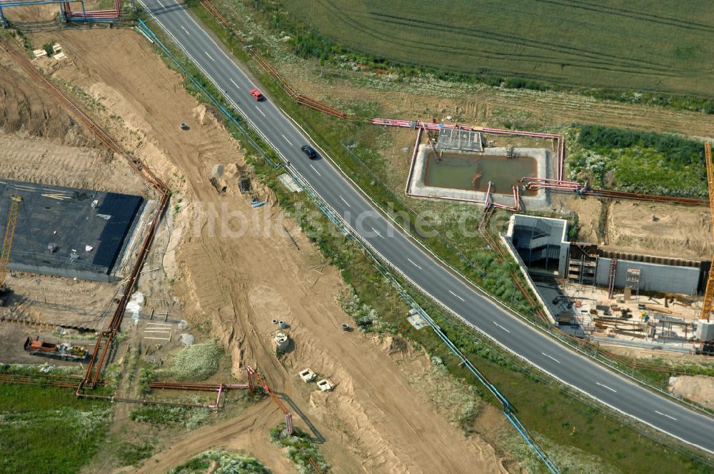 Selchow von oben - Baustellen der Gleistrassen und Tunnelzuführungen zum neuen Fern- und S-Bahnhofes der Deutschen Bahn an der Selchower Kurve