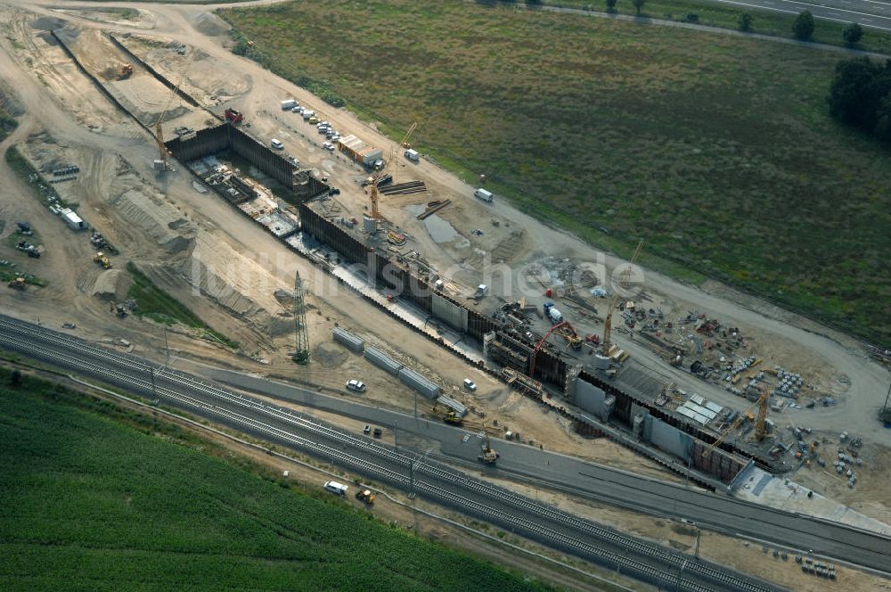 Luftbild Selchow - Baustellen der Gleistrassen und Tunnelzuführungen zum neuen Fern- und S-Bahnhofes der Deutschen Bahn an der Selchower Kurve