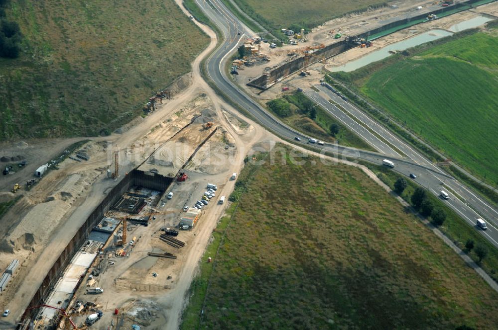 Luftaufnahme Selchow - Baustellen der Gleistrassen und Tunnelzuführungen zum neuen Fern- und S-Bahnhofes der Deutschen Bahn an der Selchower Kurve