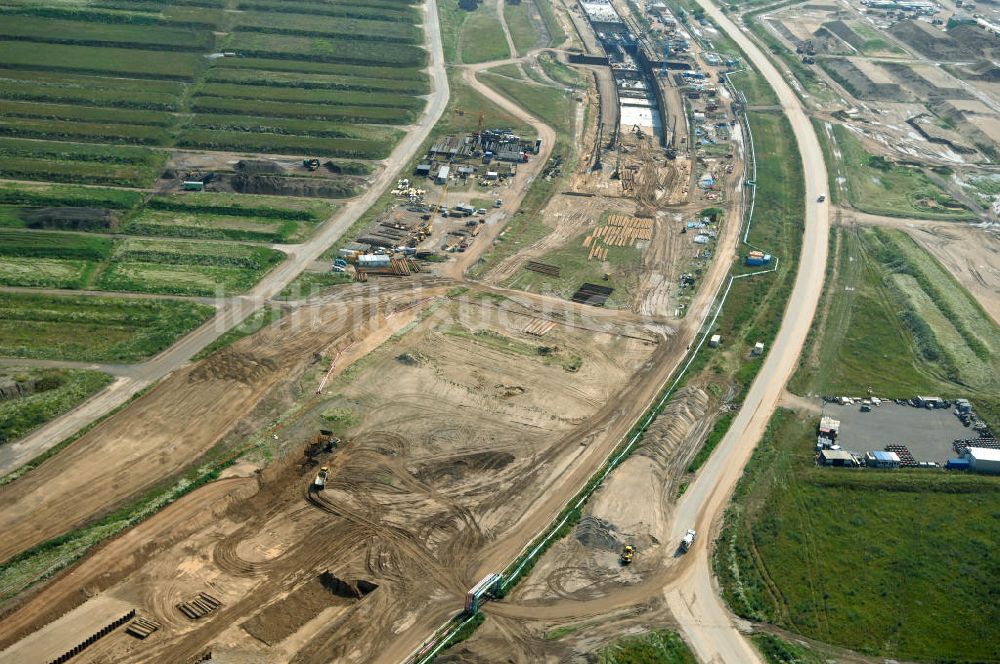 Luftbild Selchow - Baustellen der Gleistrassen und Tunnelzuführungen zum neuen Fern- und S-Bahnhofes der Deutschen Bahn an der Selchower Kurve