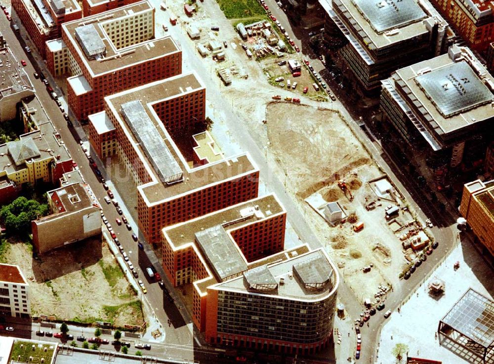 Berlin aus der Vogelperspektive: Baustellen der HVB - Projekt am Potsdamer- und Leipziger Platz in Berlin - Mitte / Tiergarten.