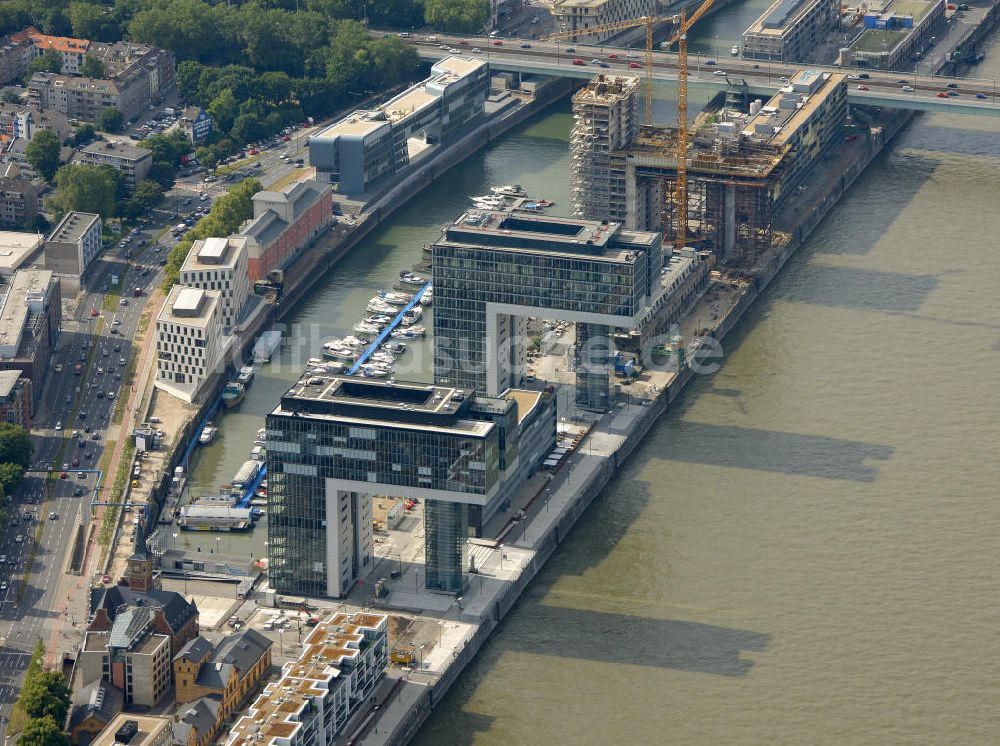 Luftbild Köln - Baustellen der Kranhäuser am Kölner Rheinauhafen