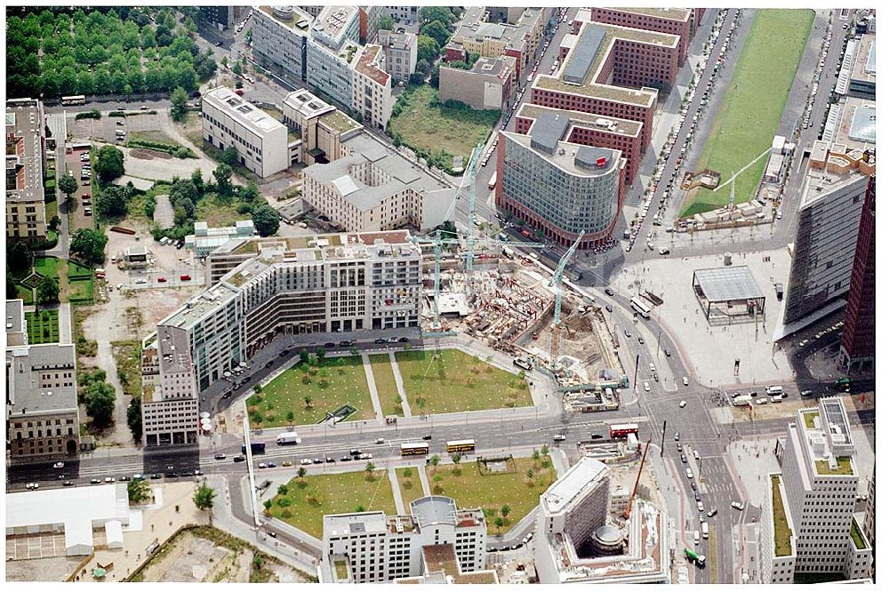 Berlin aus der Vogelperspektive: Baustellen am Leipziger Platz in Berlin - Mitte