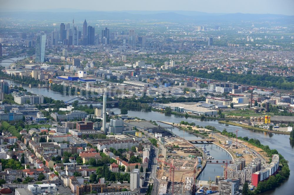 Luftbild Offenbach am Main - Baustellen der Mehrfamilienhaussiedlung auf der Hafeninsel des Main in Offenbach am Main im Bundesland Hessen, Deutschland