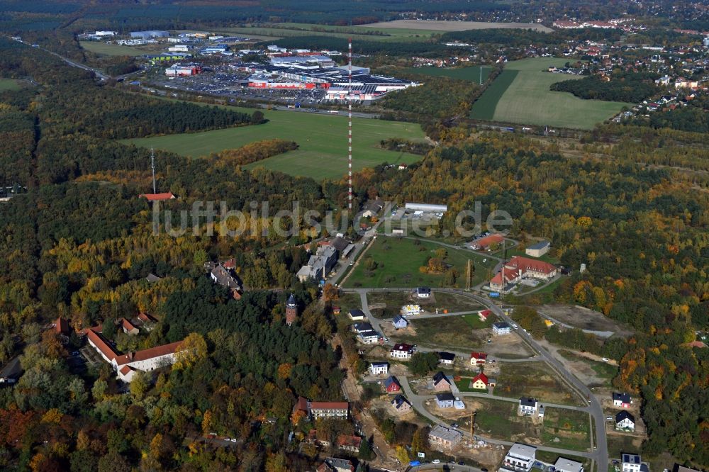 Luftbild Königs Wusterhausen - Baustellen am Neubau Einfamilienhaus - Wohngebiet am Funkerberg in Königs Wusterhausen im Bundesland Brandenburg