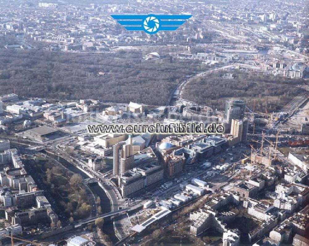 Berlin - Tiergarten von oben - Baustellen am Potsdamer Platz.