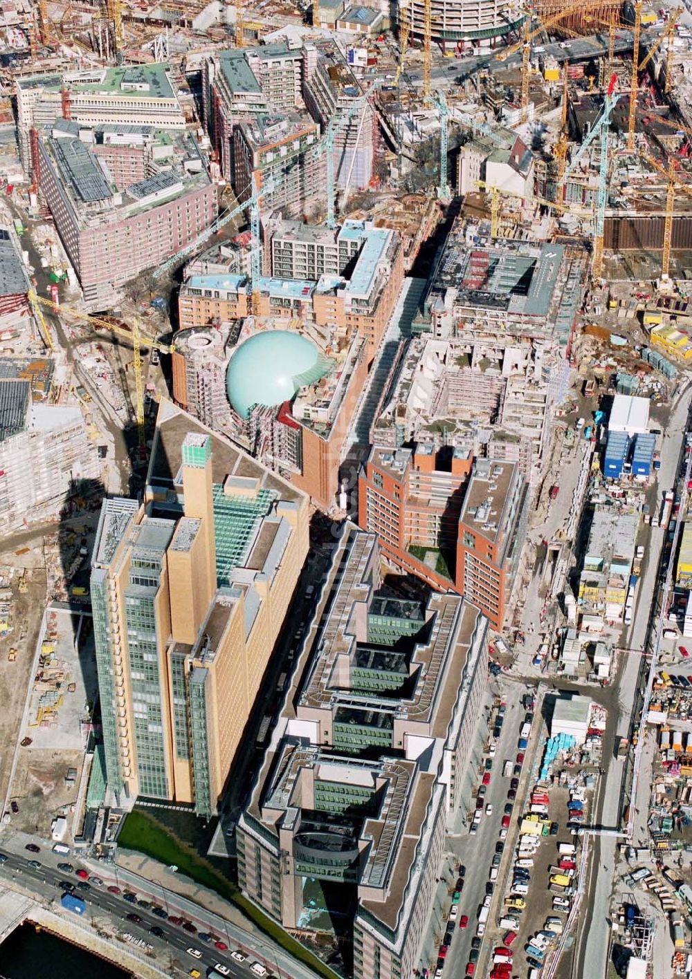 Berlin-Tiergarten aus der Vogelperspektive: Baustellen am Potsdamer Platz.