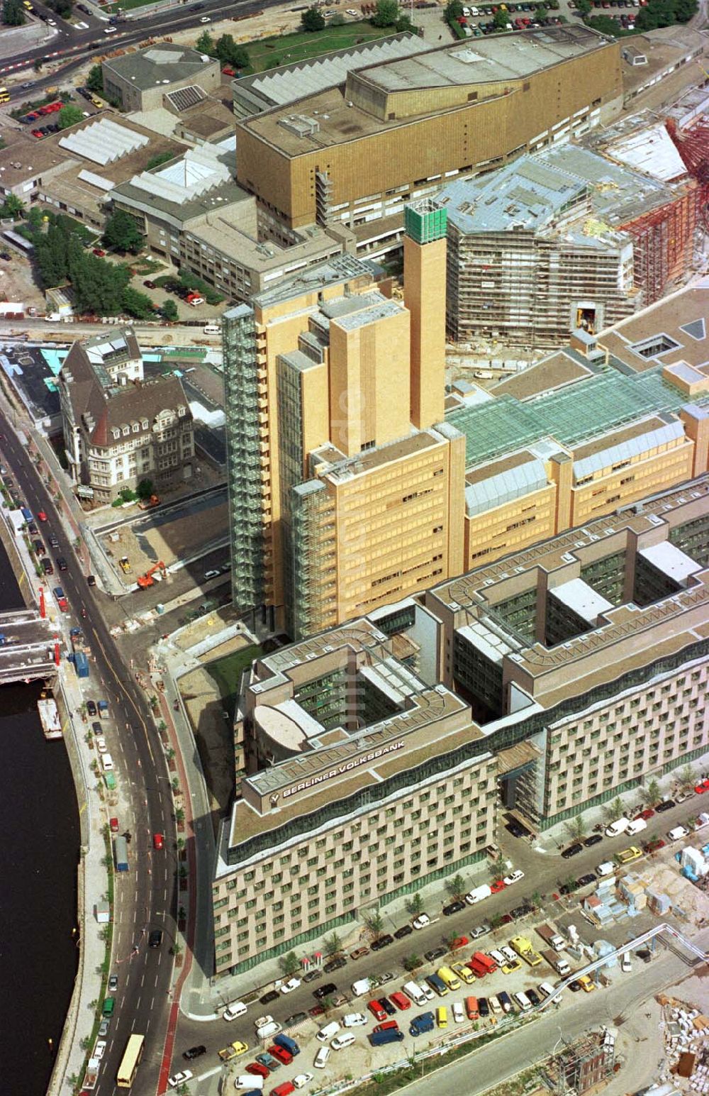 Luftaufnahme Berlin - Tiergarten - Baustellen am Potsdamer Platz.