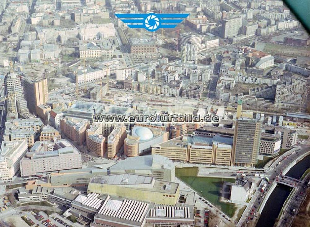 Berlin - Tiergarten aus der Vogelperspektive: Baustellen am Potsdamer Platz in Berlin-Tiergarten.