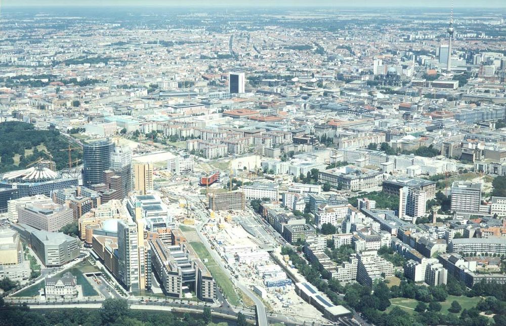 Berlin - Tiergarten aus der Vogelperspektive: Baustellen am Potsdamer Platz in Berlin-Tiergarten.