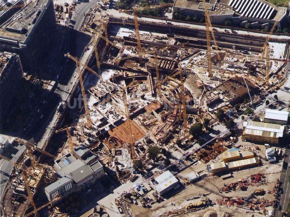 Berlin-Tiergarten aus der Vogelperspektive: Baustellen am Potsdamer Platz / Sony-Center 19.09.1997