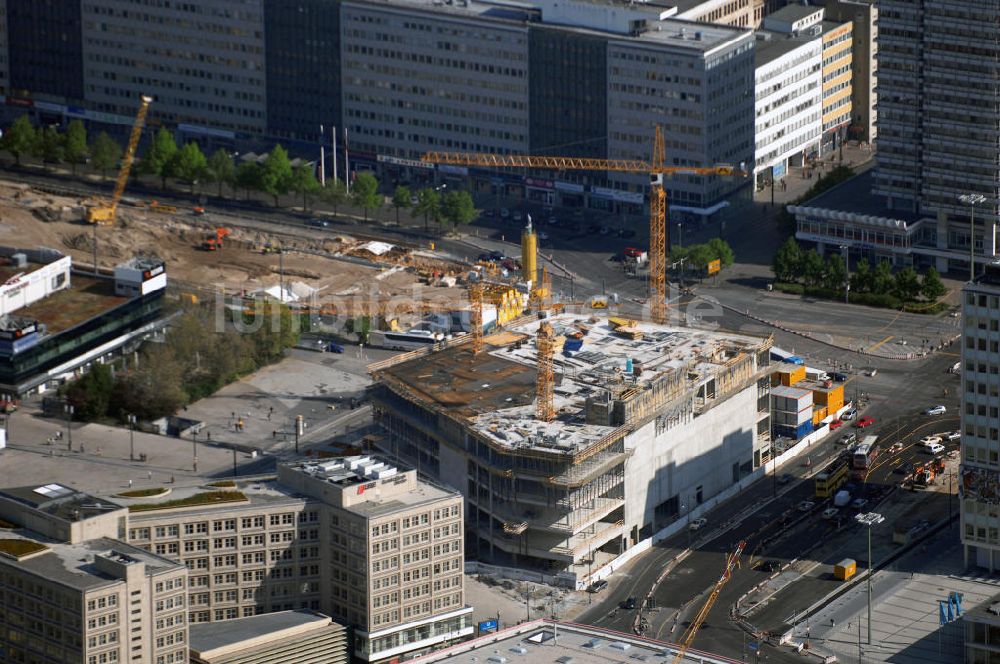 Luftbild Berlin - Baustellen rund um den Berliner Alexanderplatz in Berlin-Mitte