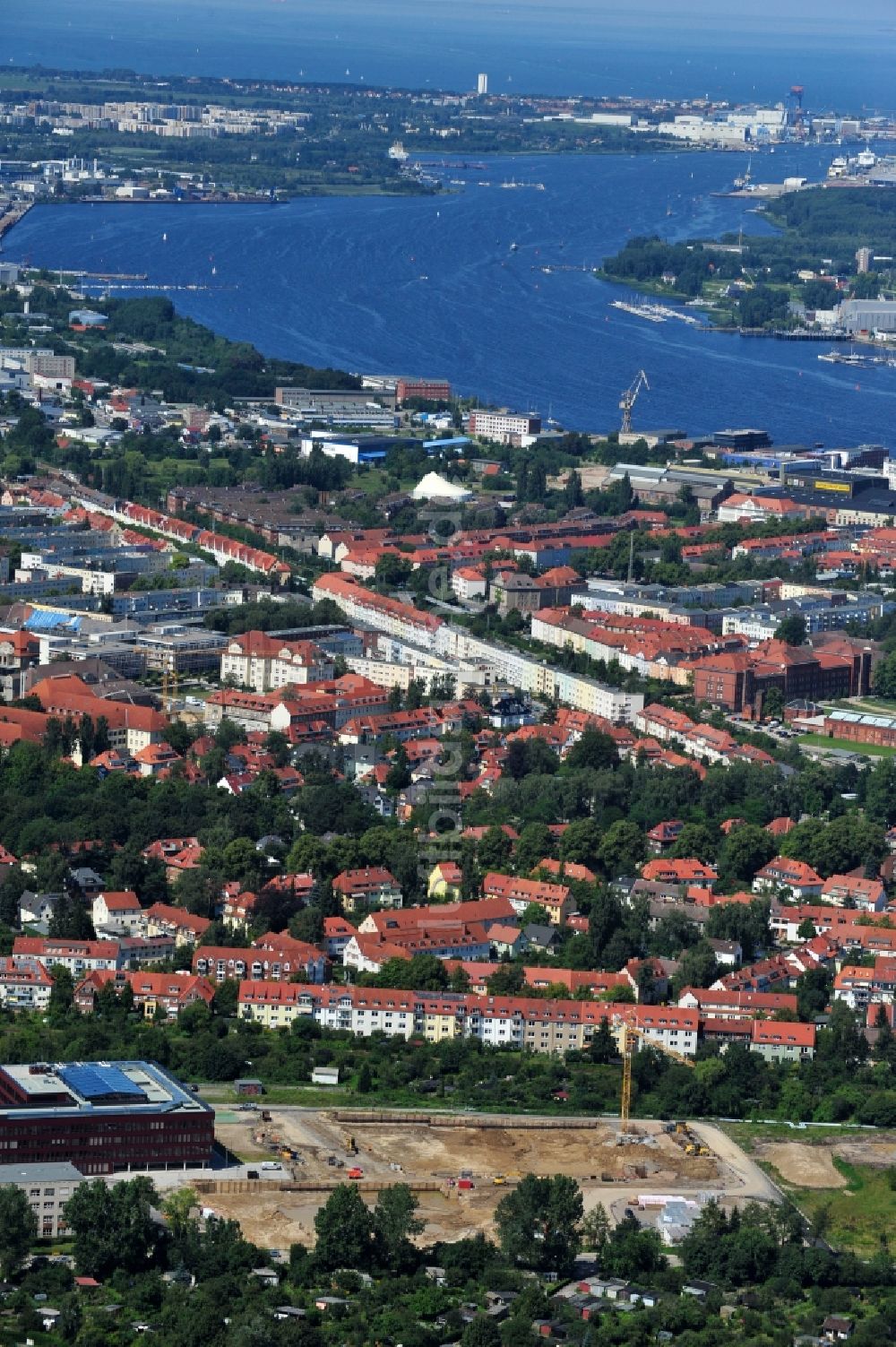 Rostock aus der Vogelperspektive: Baustellen Uni- Campus Südstadt Rostock im Bundesland Mecklenburg-Vorpommern