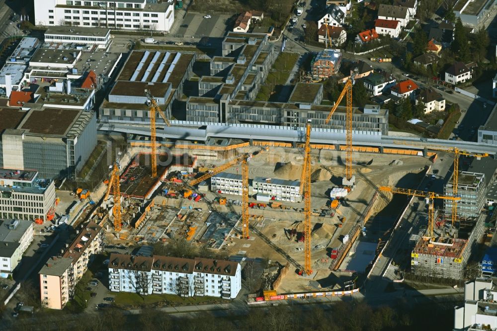 München aus der Vogelperspektive: Baustellen zum Neubau eines Stadtquartiers HOFMARK am Olympiapark in München im Bundesland Bayern, Deutschland