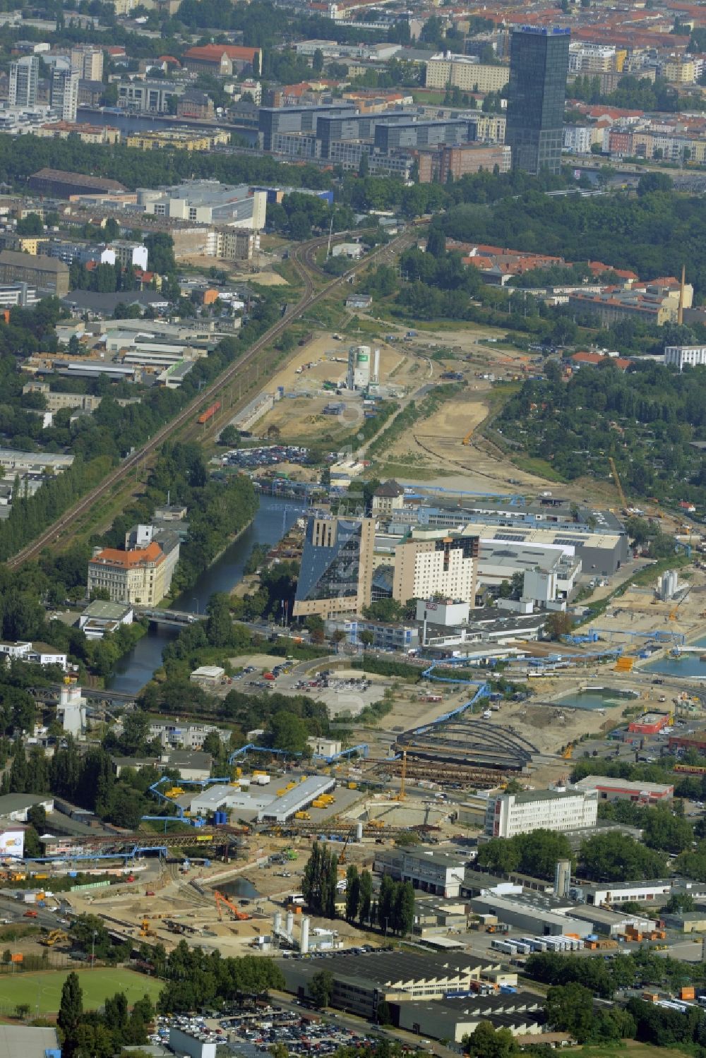 Luftaufnahme Berlin - Baustellen zum Neubau der Verlängerung der Stadtautobahn A100 in Berlin Neukölln