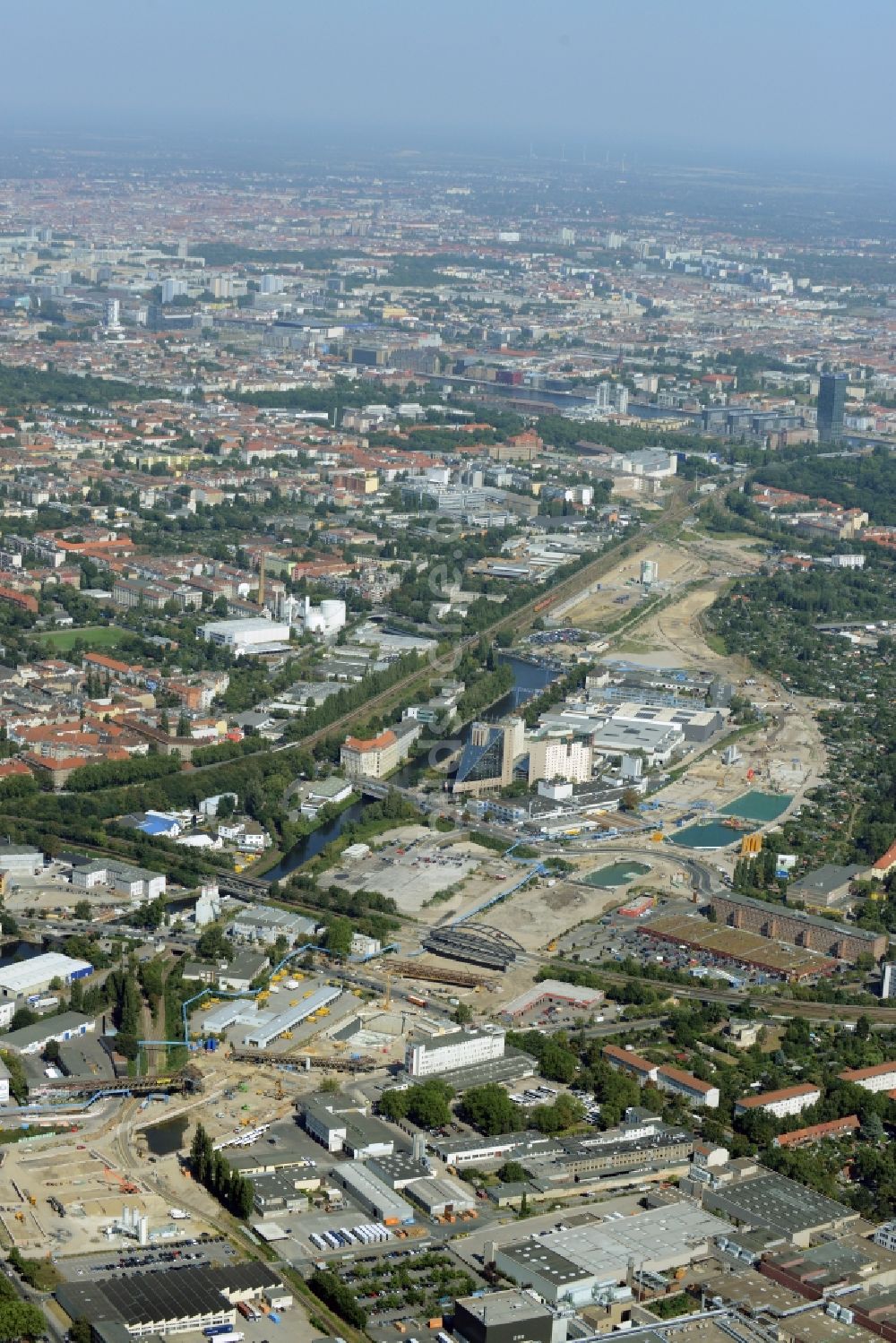 Berlin von oben - Baustellen zum Neubau der Verlängerung der Stadtautobahn A100 in Berlin Neukölln