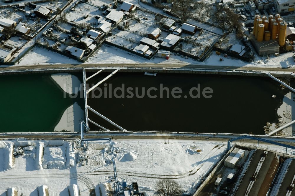 Luftaufnahme Berlin - Baustellen zum Neubau der Verlängerung der Stadtautobahn A100 in Berlin Neukölln