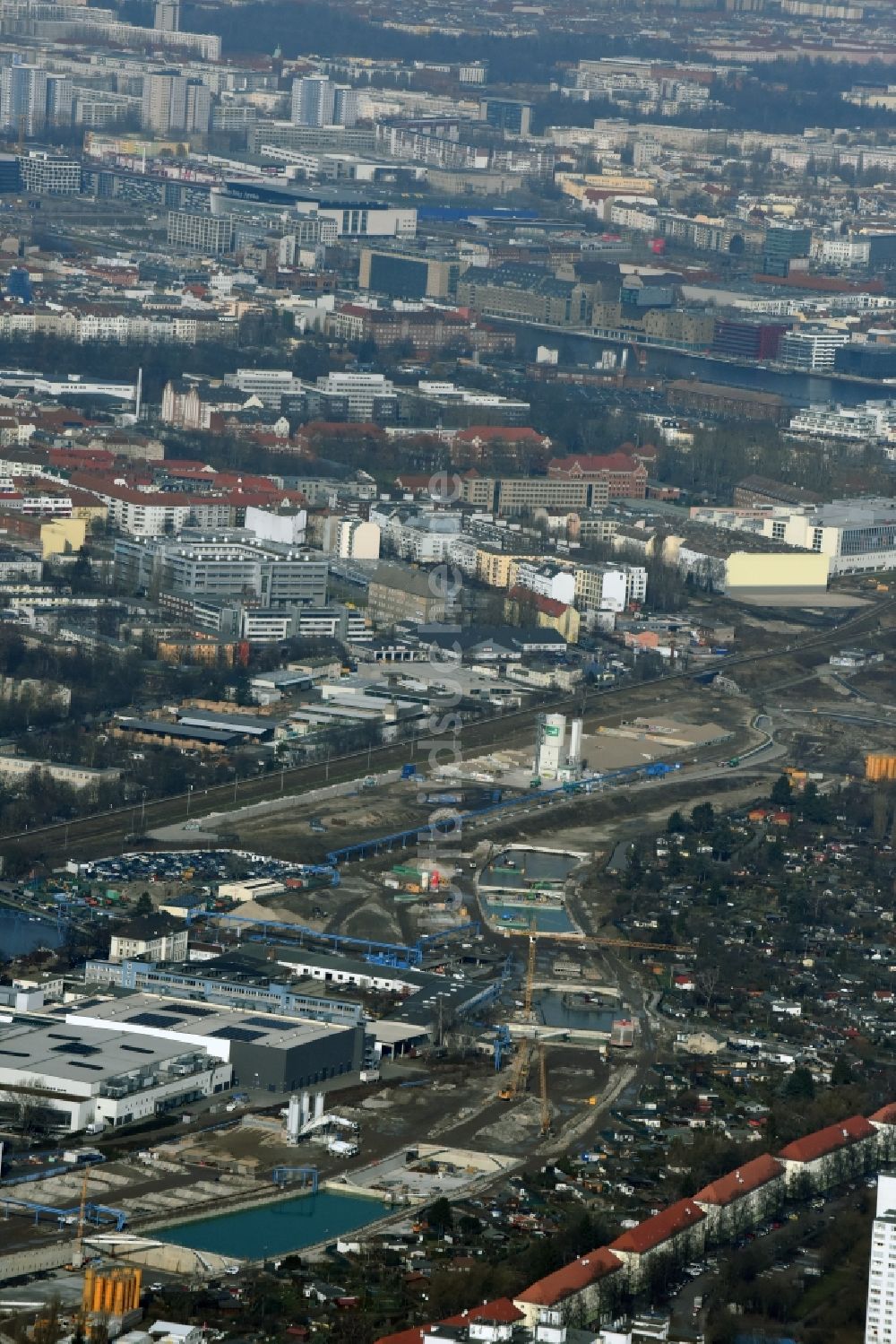 Berlin von oben - Baustellen zum Neubau der Verlängerung der Stadtautobahn A100 in Berlin Neukölln