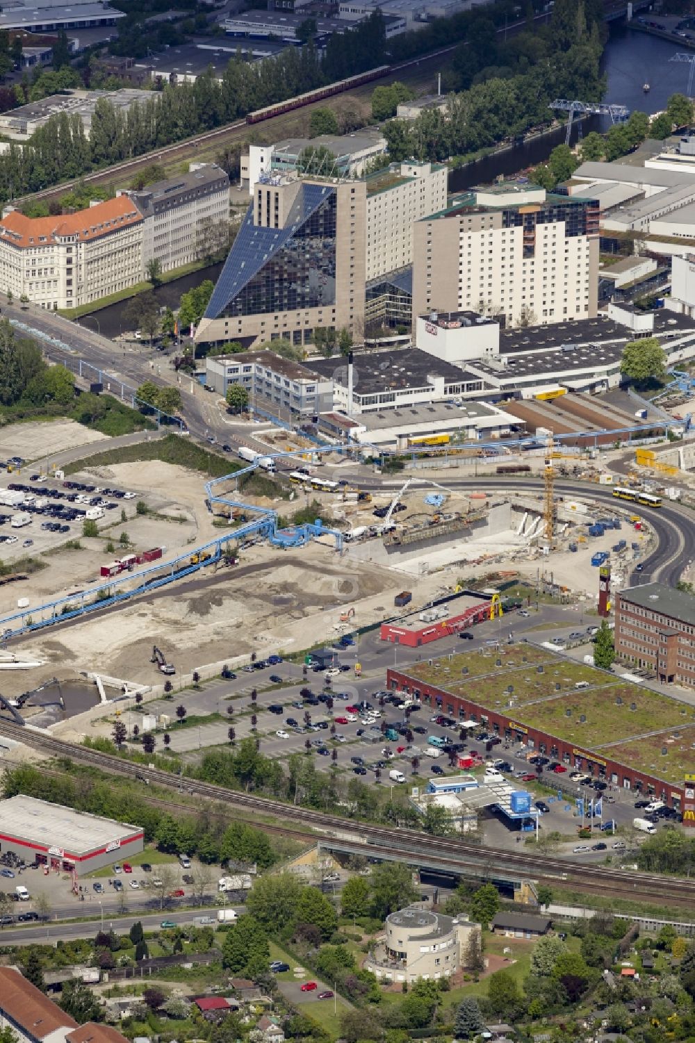 Luftbild Berlin - Baustellen zum Neubau der Verlängerung der Stadtautobahn A100 in Berlin Neukölln