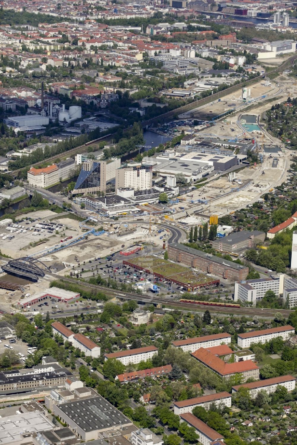 Luftaufnahme Berlin - Baustellen zum Neubau der Verlängerung der Stadtautobahn A100 in Berlin Neukölln