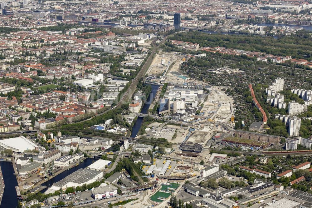 Berlin aus der Vogelperspektive: Baustellen zum Neubau der Verlängerung der Stadtautobahn A100 in Berlin Neukölln