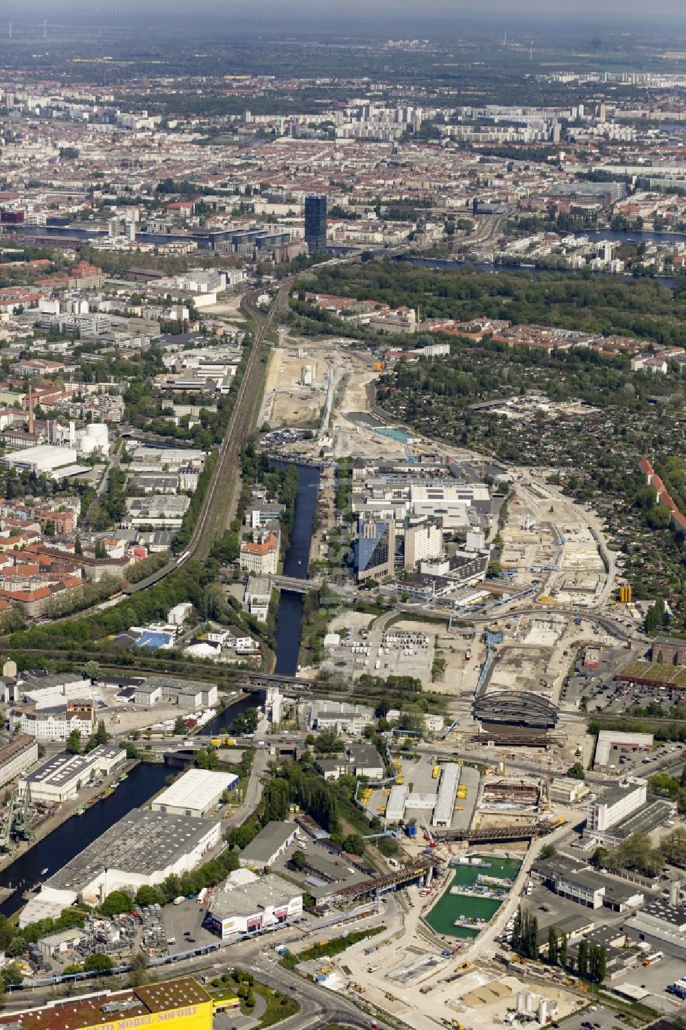 Luftaufnahme Berlin - Baustellen zum Neubau der Verlängerung der Stadtautobahn A100 in Berlin Neukölln